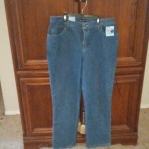 Lee Women's Classic Straight Leg Blue Jeans